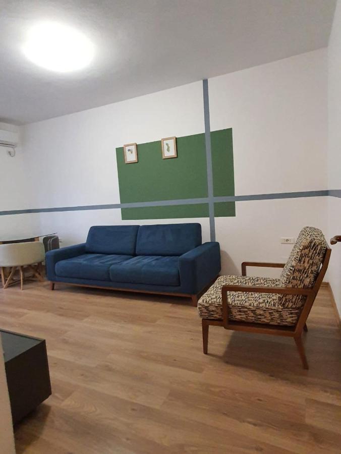 Heris'S Apartment Тирана Экстерьер фото